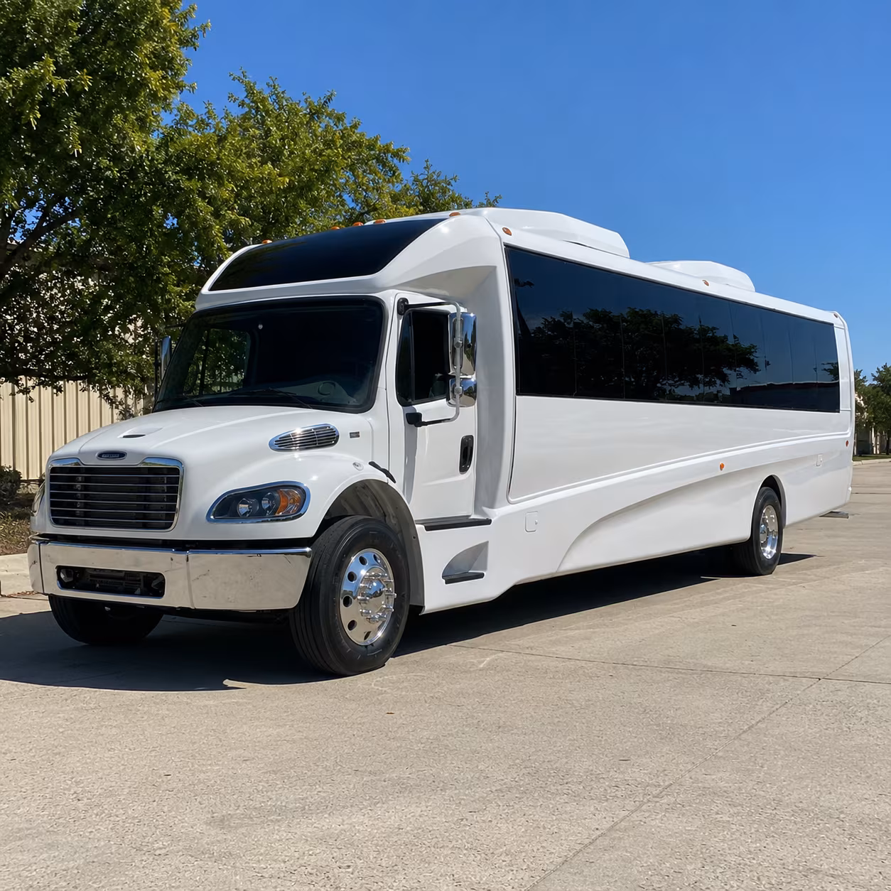 bossier city 35 passenger minibus