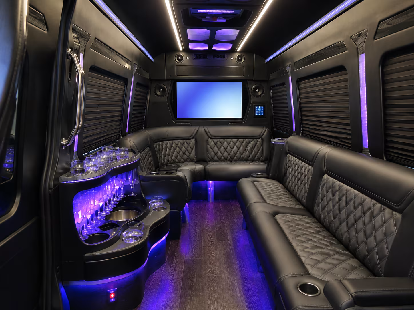 group bus transportation to new orleans saints and pelicans games